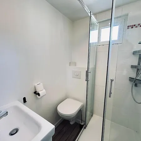 Maison De Charme 8 Chambres, 8 Salle De Bain Apartment Reims